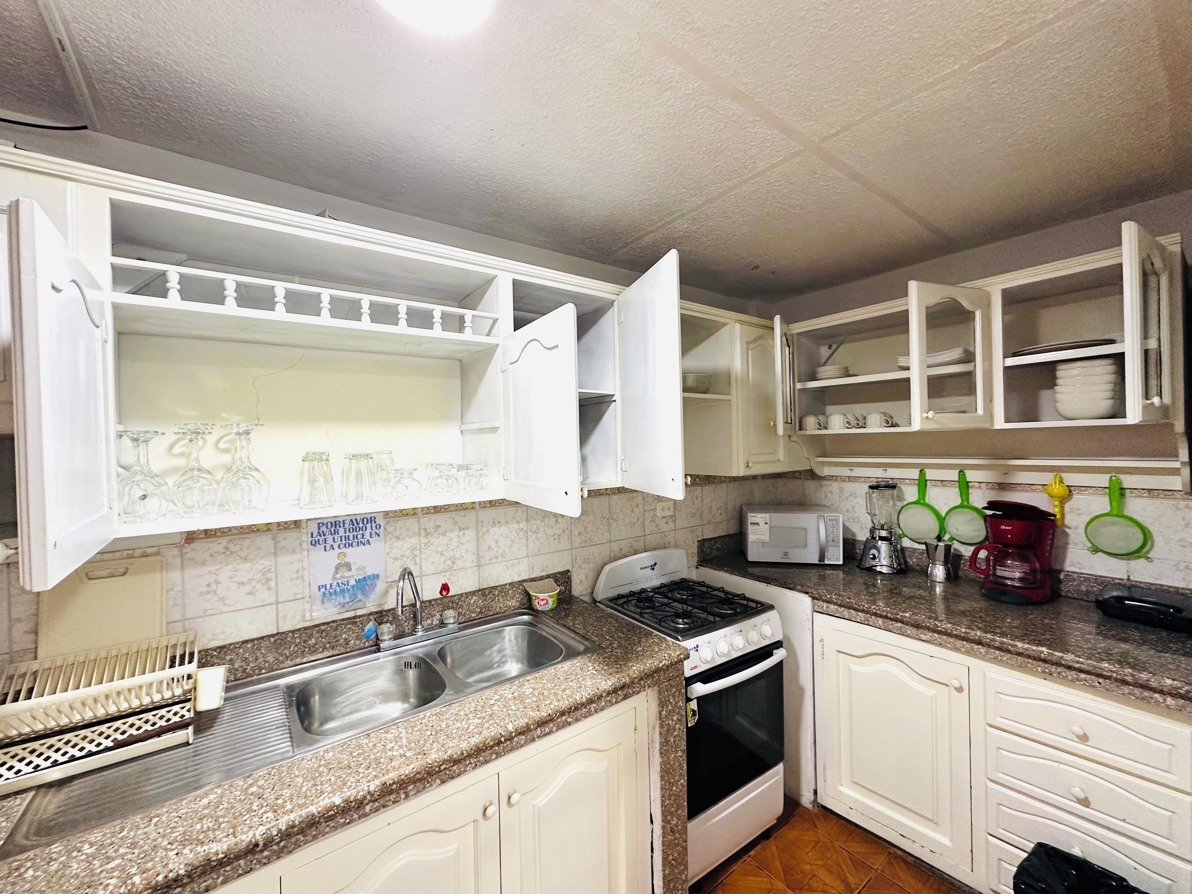 Family Apartment, Pets allowed | Private kitchen