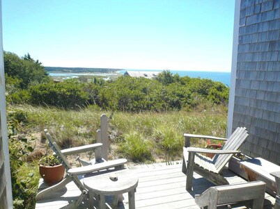 Tranquil 3-Bedroom Truro Cabin on Corn Hill – Steps to Bay, Stunning Views!