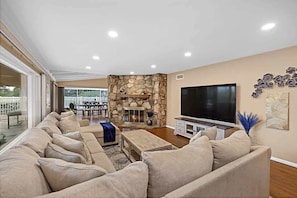 Smart TV, fireplace, offices