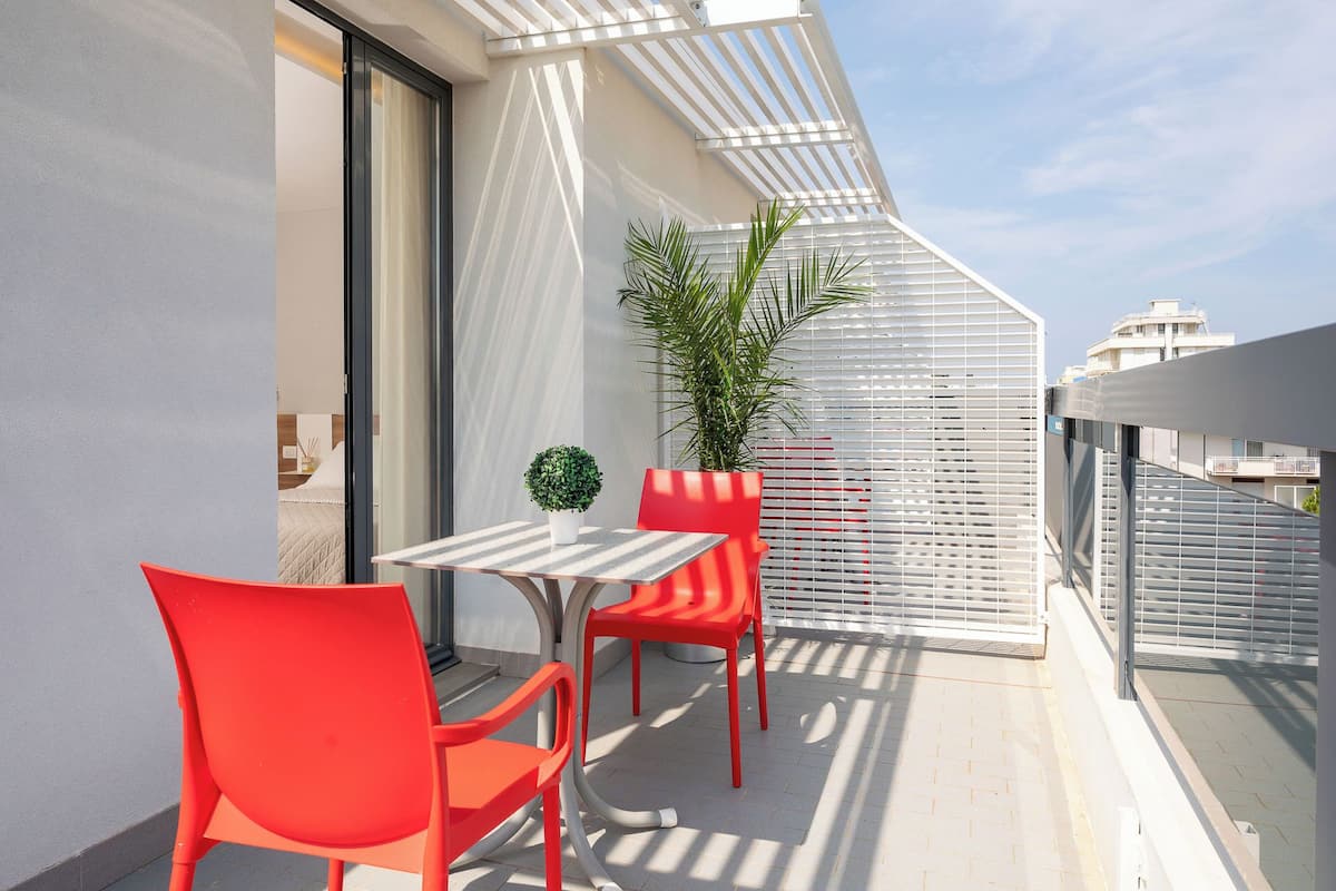 Suite monolocale Comfort | Una cassaforte in camera, una scrivania, postazione laptop