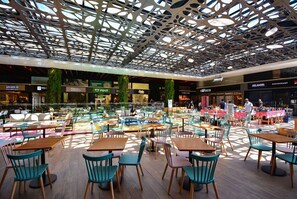 Outdoor dining - Studio Shopping OKA Floripa - Campeche (Florianopolis)