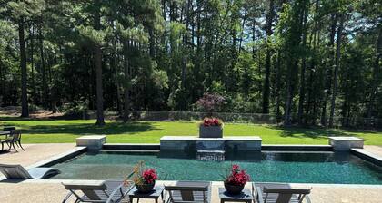 Perfect Poolhouse