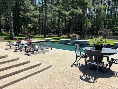 Pool. Perfect Poolhouse