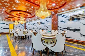 Reception - Hotel Rahi Crown by Stays Easy (Barasat)