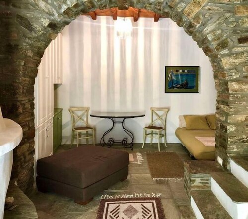 Traditional house in Triantaros