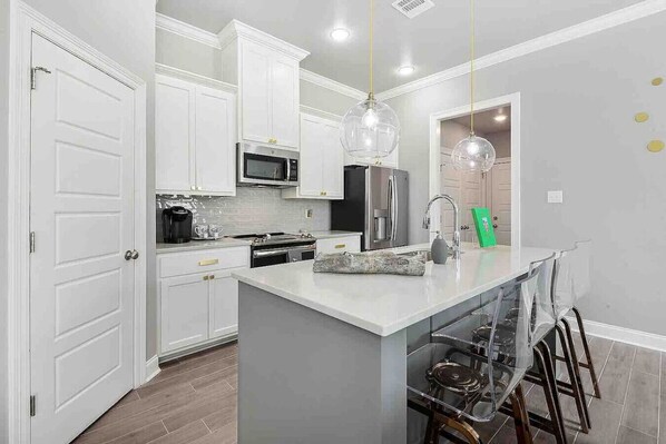 Fridge, microwave, oven, stovetop - The Designer Family Series (Baton Rouge)