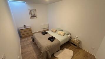 2 bedrooms, free WiFi, bed sheets