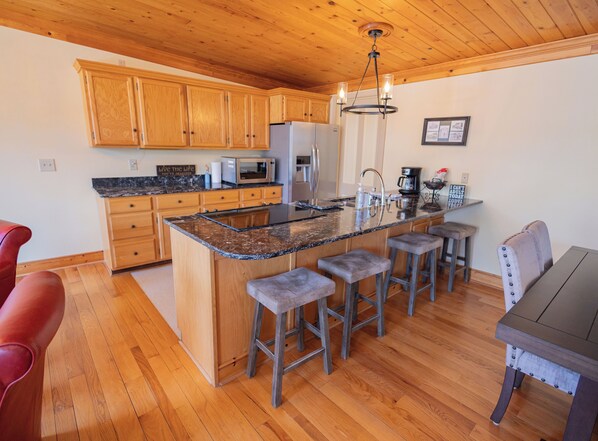 Fridge, microwave, oven, stovetop - Downtown's Best View at Howdle's Retreat (Mineral Point)