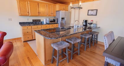 Downtown's Best View at Howdle's Retreat