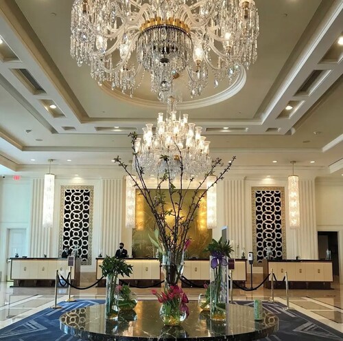 1-bedroom condo in luxury Trump International resort, walk to Las Vegas Strip