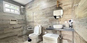 Vila | Banheiro | Chuveiro, secador de cabelo