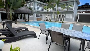 Vila | Piscina | Piscina externa