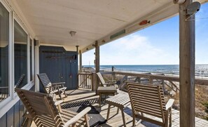 Terrace/patio - Just For The Halibut
Ocean Front Stay
Pet-Friendly (Emerald Isle)