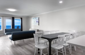 Condo, 3 Bedrooms, Oceanfront | Living area