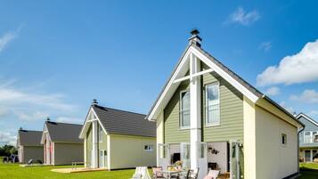 House | Outdoor dining