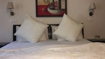 3 bedrooms, iron/ironing board, travel crib, WiFi