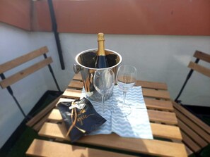 Utendørsservering