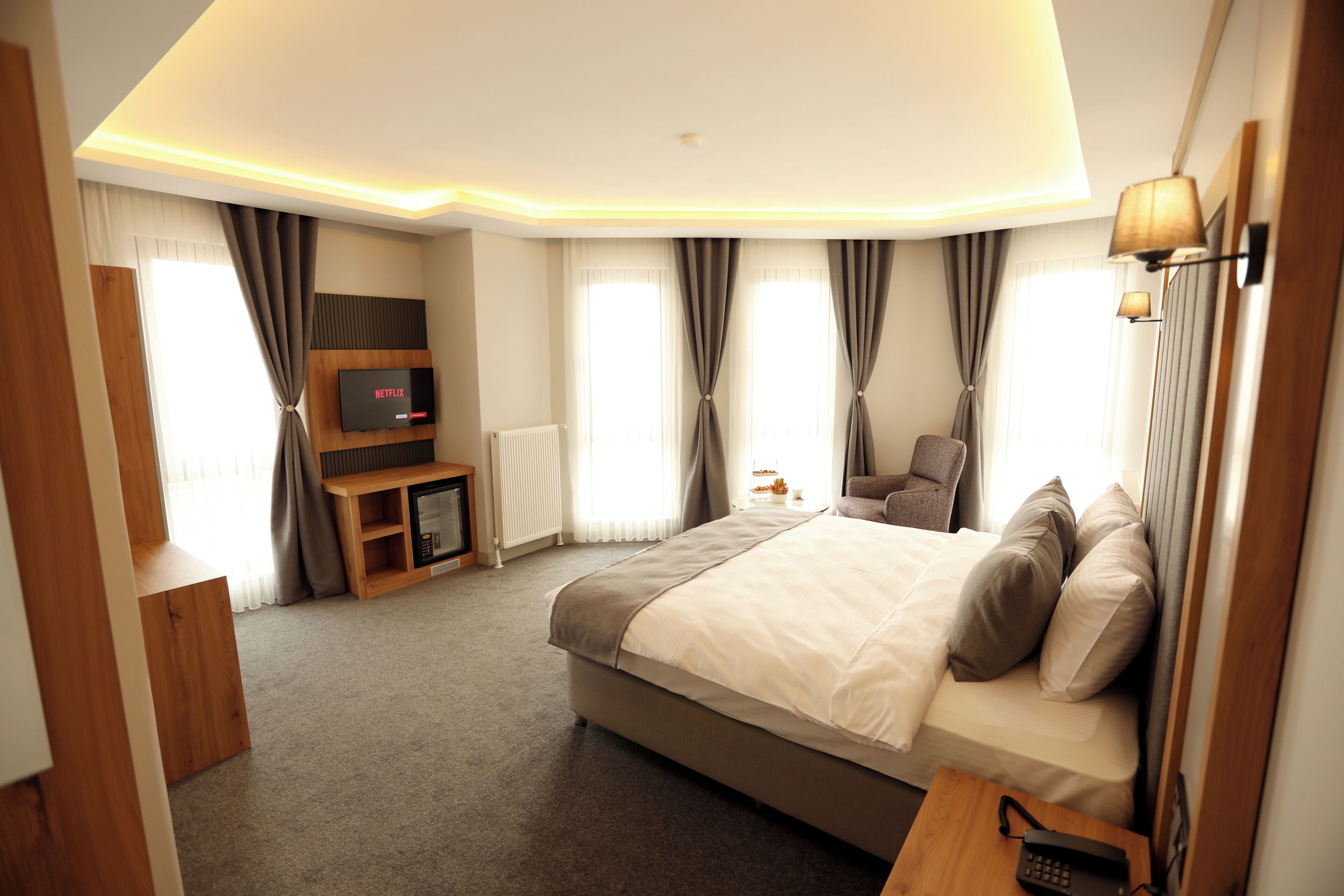 Superior Room | In-room safe, desk, laptop workspace, soundproofing