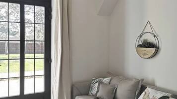 1 bedroom, in-room safe, blackout curtains