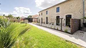 Exterior - Domaine du Vieux Porche (Mignaloux-Beauvoir)