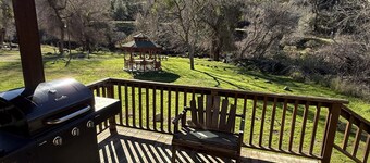 Cottage, Sleeps 6 - Creekside Cottage, 1 Bedroom, Sleeps 4-6