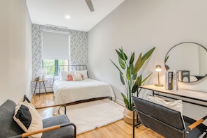 2 makuuhuonetta, silitysrauta/-lauta, Wi-Fi, vuodevaatteet