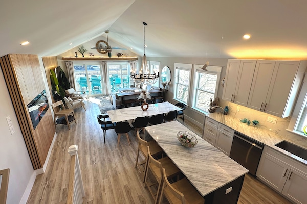 Vast, open-concept space perfect for vacationers seeking to spend quality time.