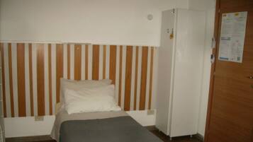 1 Schlafzimmer, Schreibtisch, Bügeleisen/Bügelbrett, WLAN