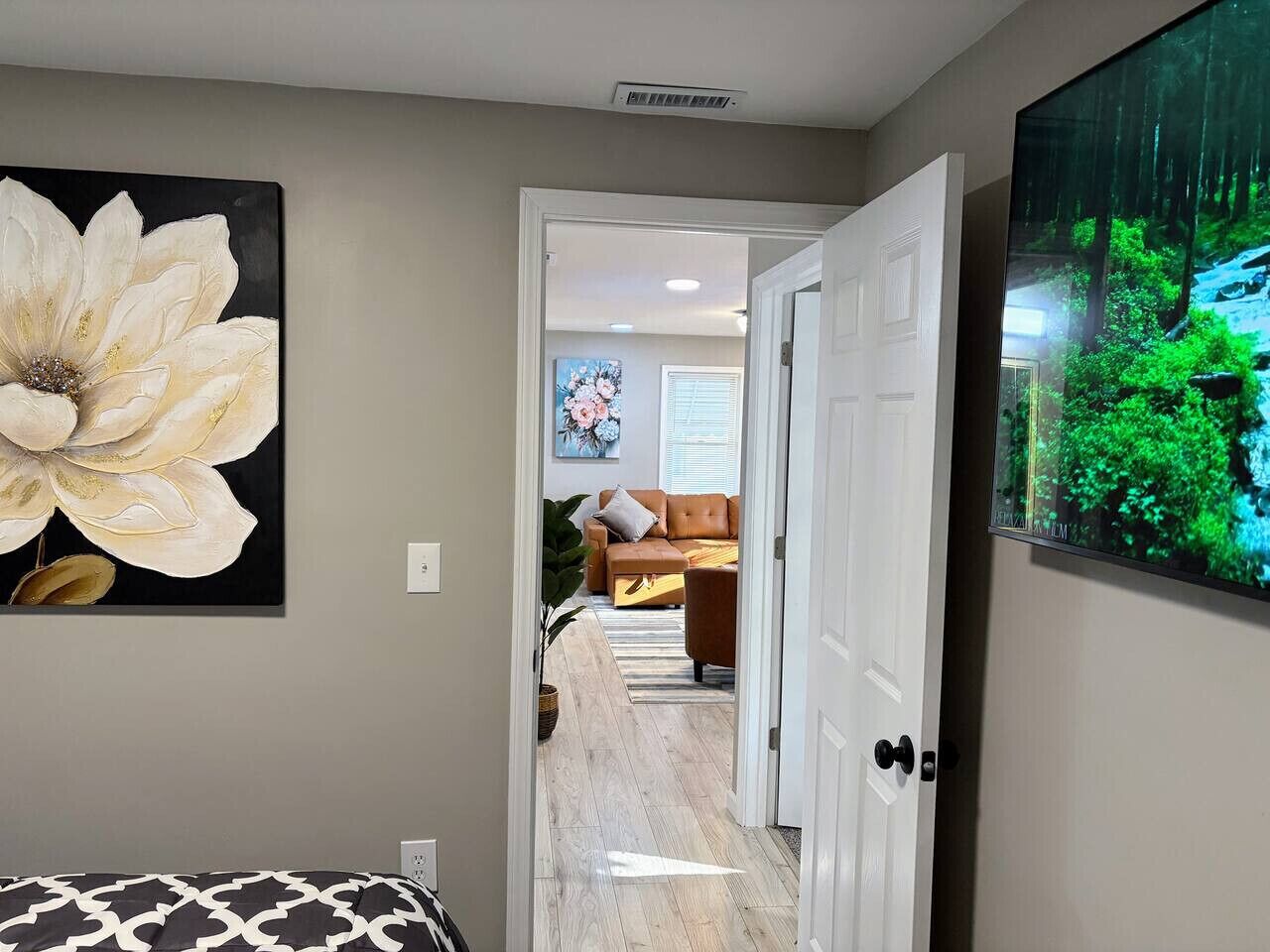 2 soverom, strykejern/-brett, wi-fi (inkludert) og sengetøy