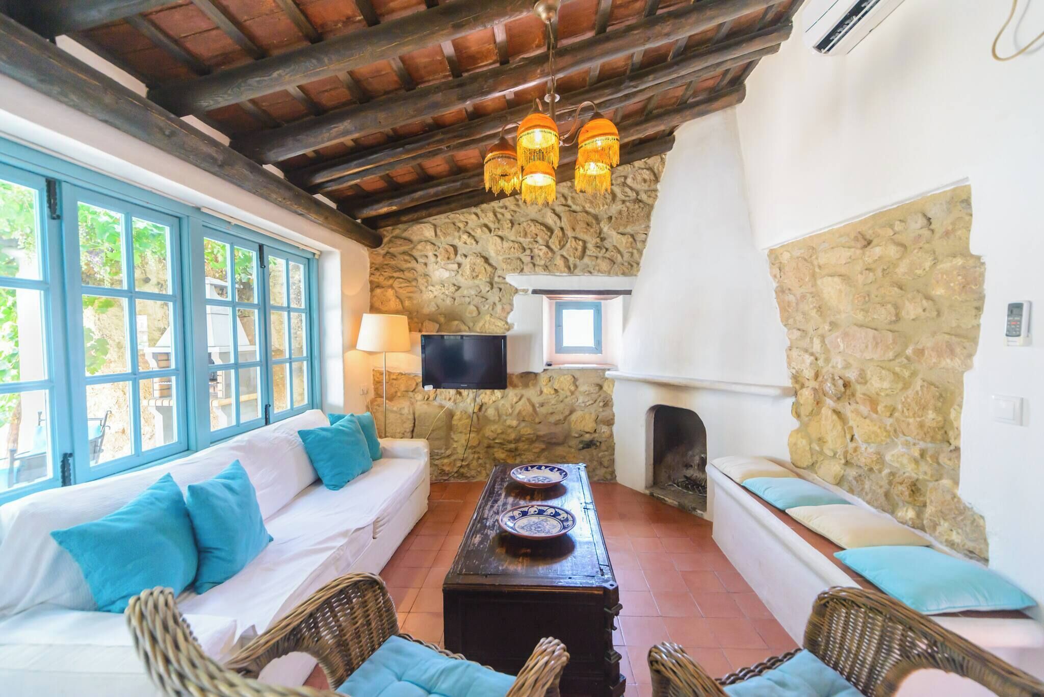 House, 2 Bedrooms, Accessible, Smoking | Living room