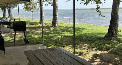 The Lakeside Studio 5