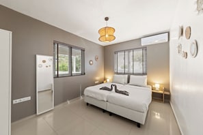 4 bedrooms, iron/ironing board, travel cot, free WiFi