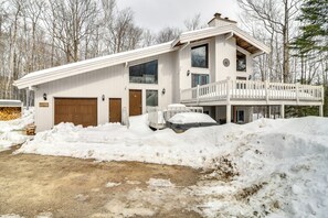 Exterior - Ski, Game & Grill: Family Retreat in Glen (Glen)