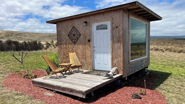 Terrace/patio - Simple yet enchanting abode  (Naalehu)
