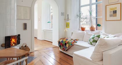 Large 2BR in Central Gamla Stan