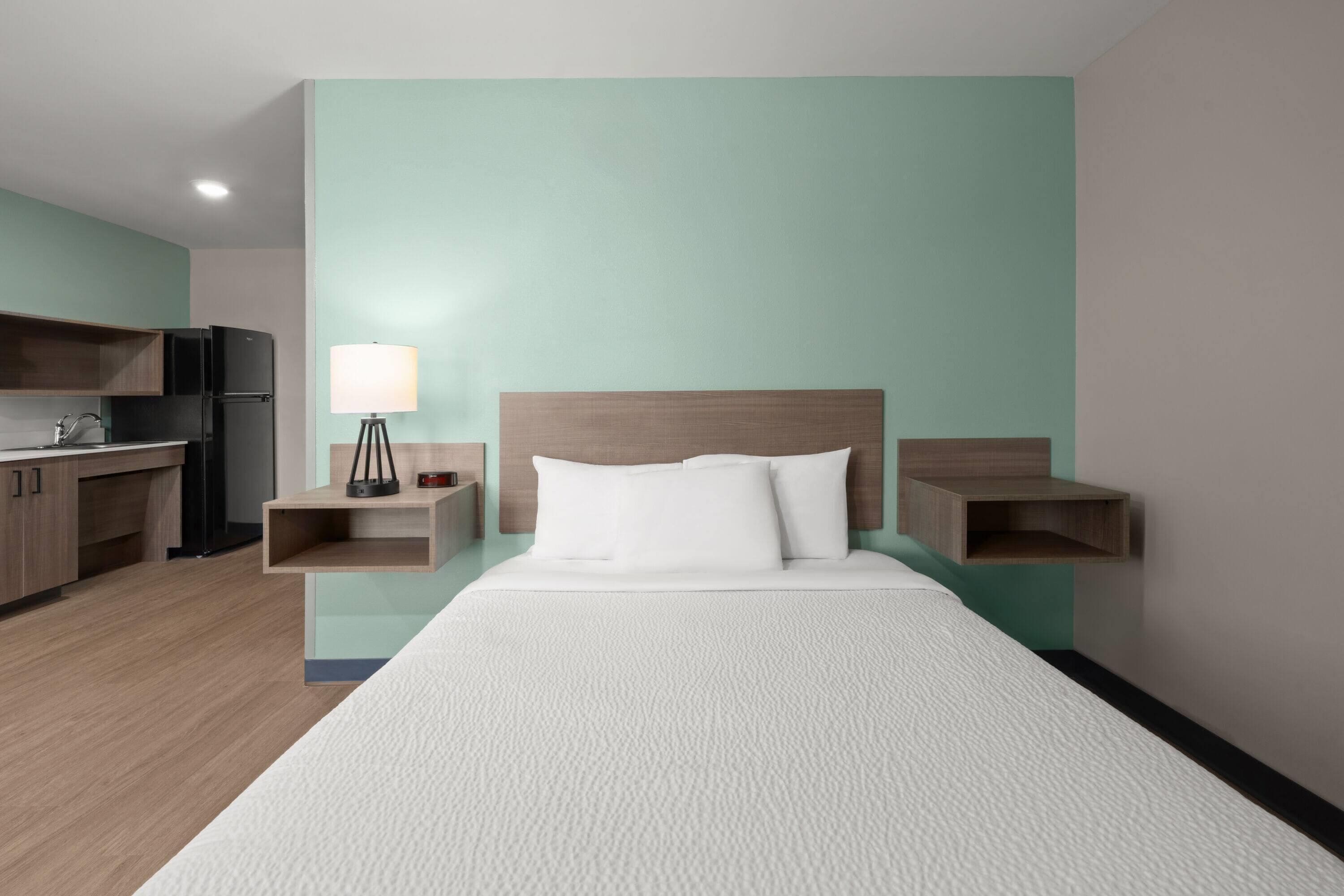 이집트산 면 시트, 고급 침구, 책상, 암막 커튼