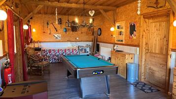 Apartment | Games room