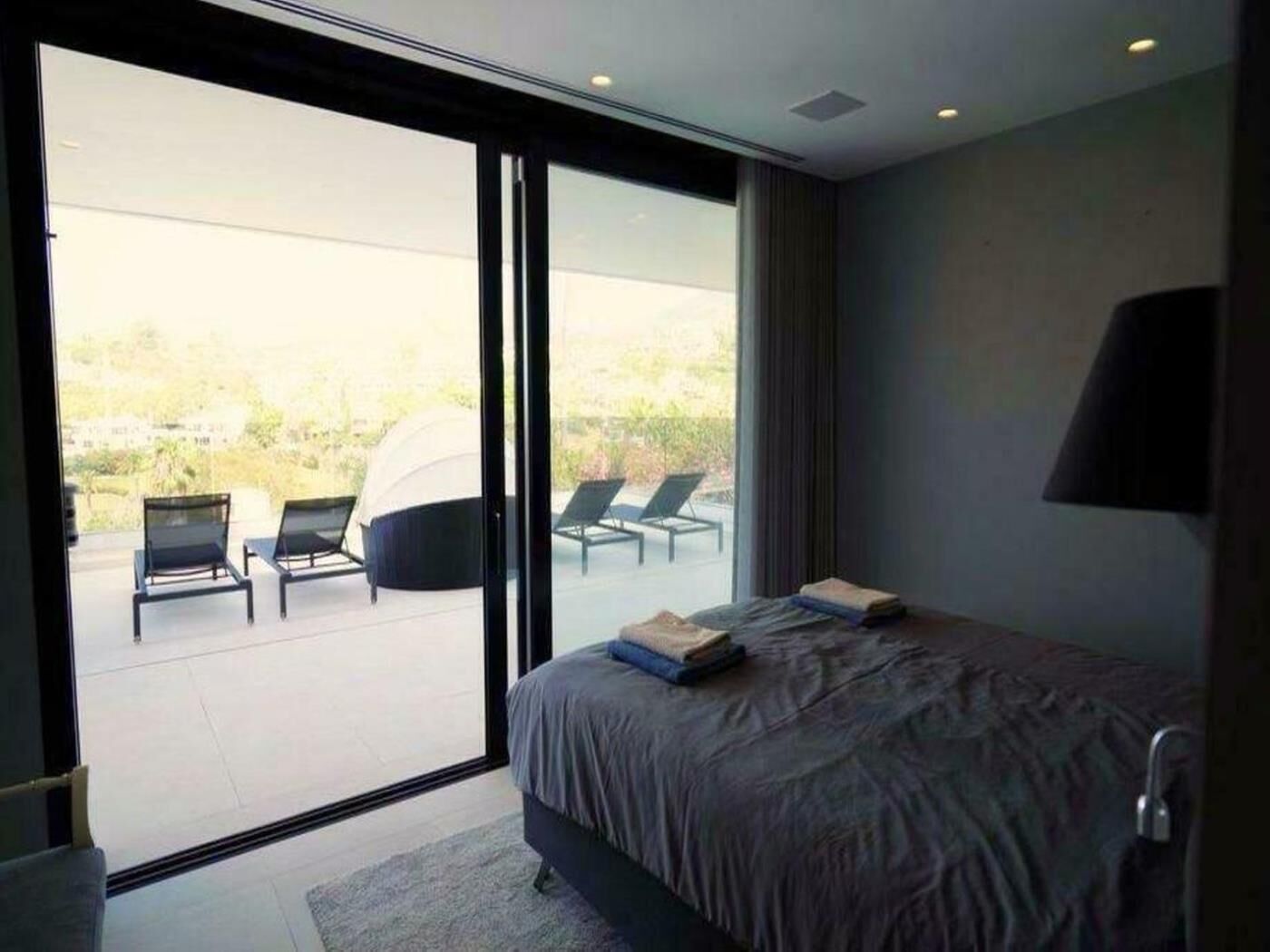 Foto - Luxury Villa with Breathtaking Views in Marbella By Lodgerstrip