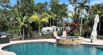 Cozy RV with Saltwater Pool & Hot Tub