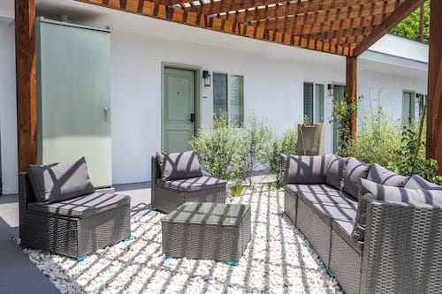 Chambre Confort, 1 grand lit, non-fumeurs | Terrasse/Patio