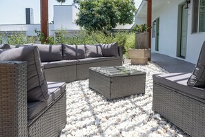 Comfort Room, 1 Queen Bed, Non Smoking | Terrace/patio - The LEEF Hotel (Glendale)