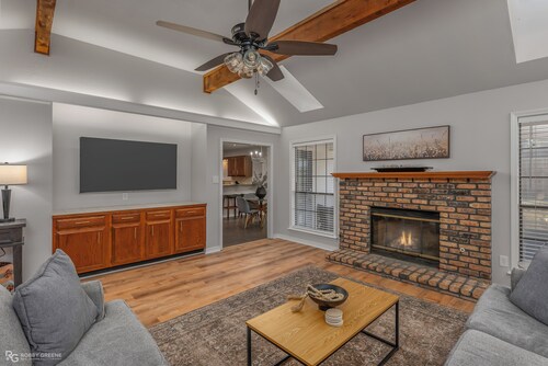 Spacious 3BR Retreat Near Golf Course – Cozy & Convenient Stay in Shreveport!