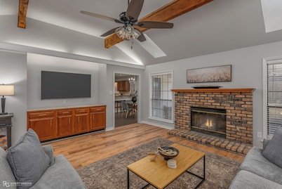 Spacious 3BR Retreat Near Golf Course – Cozy & Convenient Stay in Shreveport!
