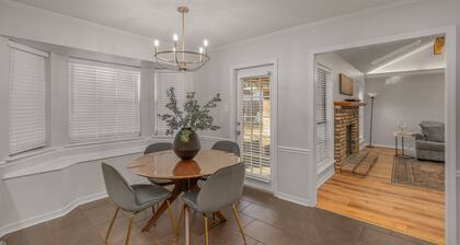 Spacious 3BR Retreat Near Golf Course – Cozy & Convenient Stay in Shreveport!