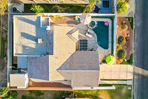 Exterior - Desert Fun 4BR Retreat with Pool (Bermuda Dunes)