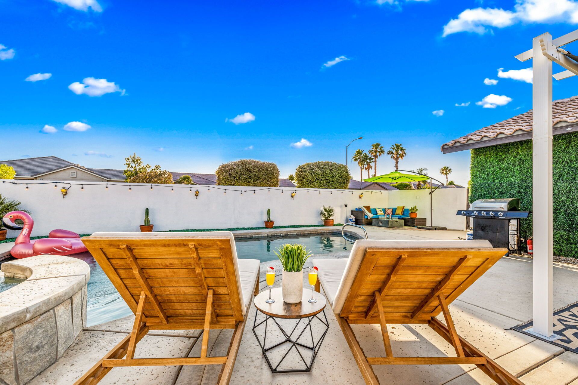 Family House | Private spa tub
