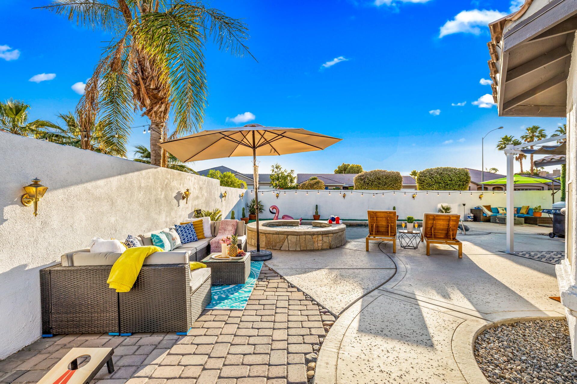 Family House | Private spa tub