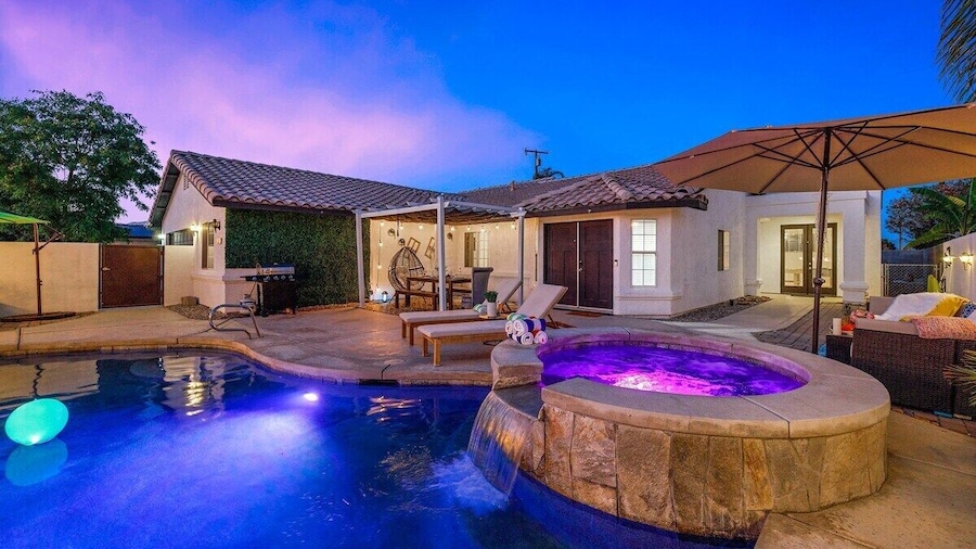 Relaxing 5BR Retreat with Pool Game Room