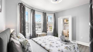 2 bedrooms, desk, iron/ironing board, free WiFi