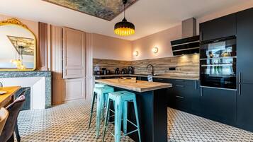 Microwave, dishwasher, high chair